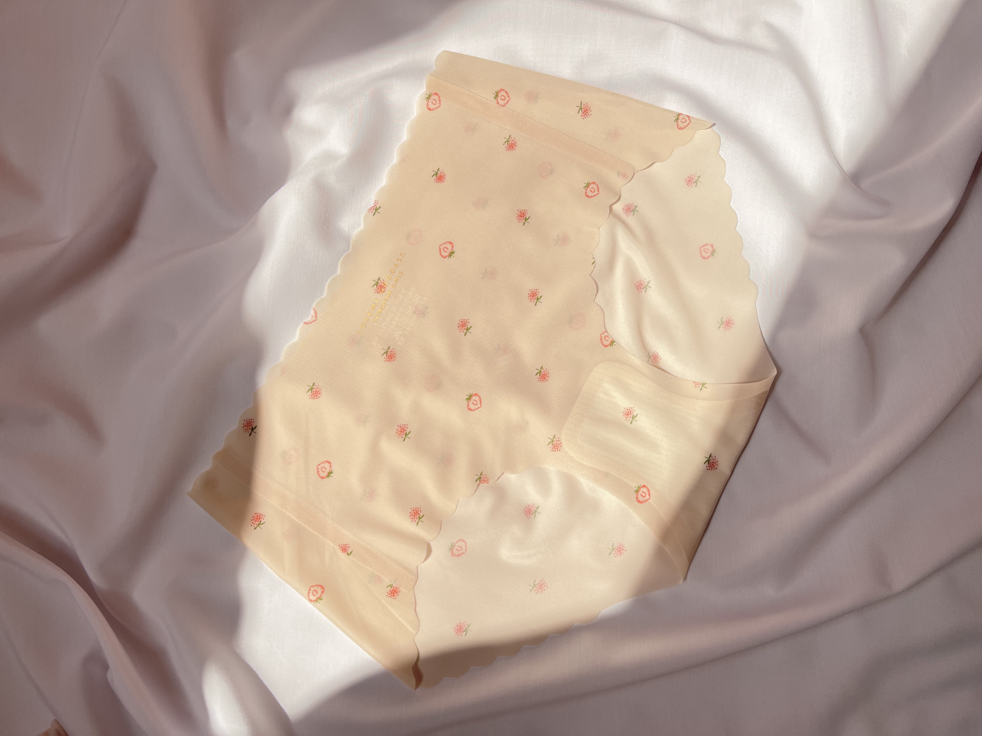 شورت شیشه ای