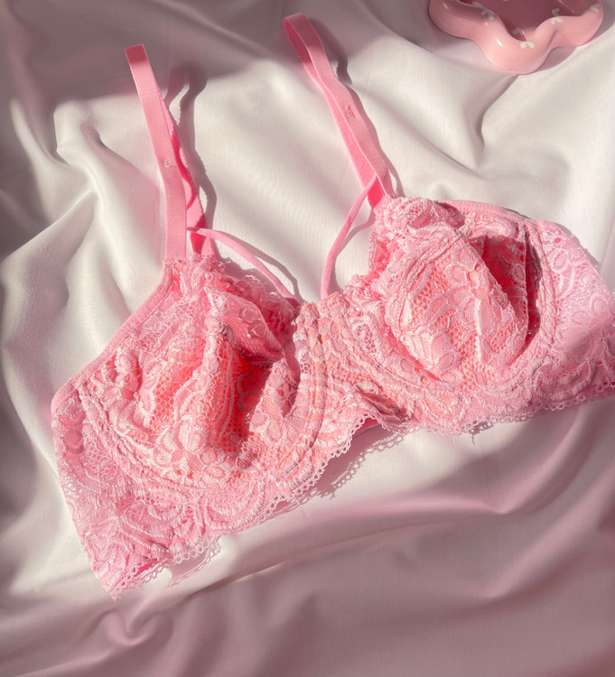 شورت توری و سوتین گیپوری