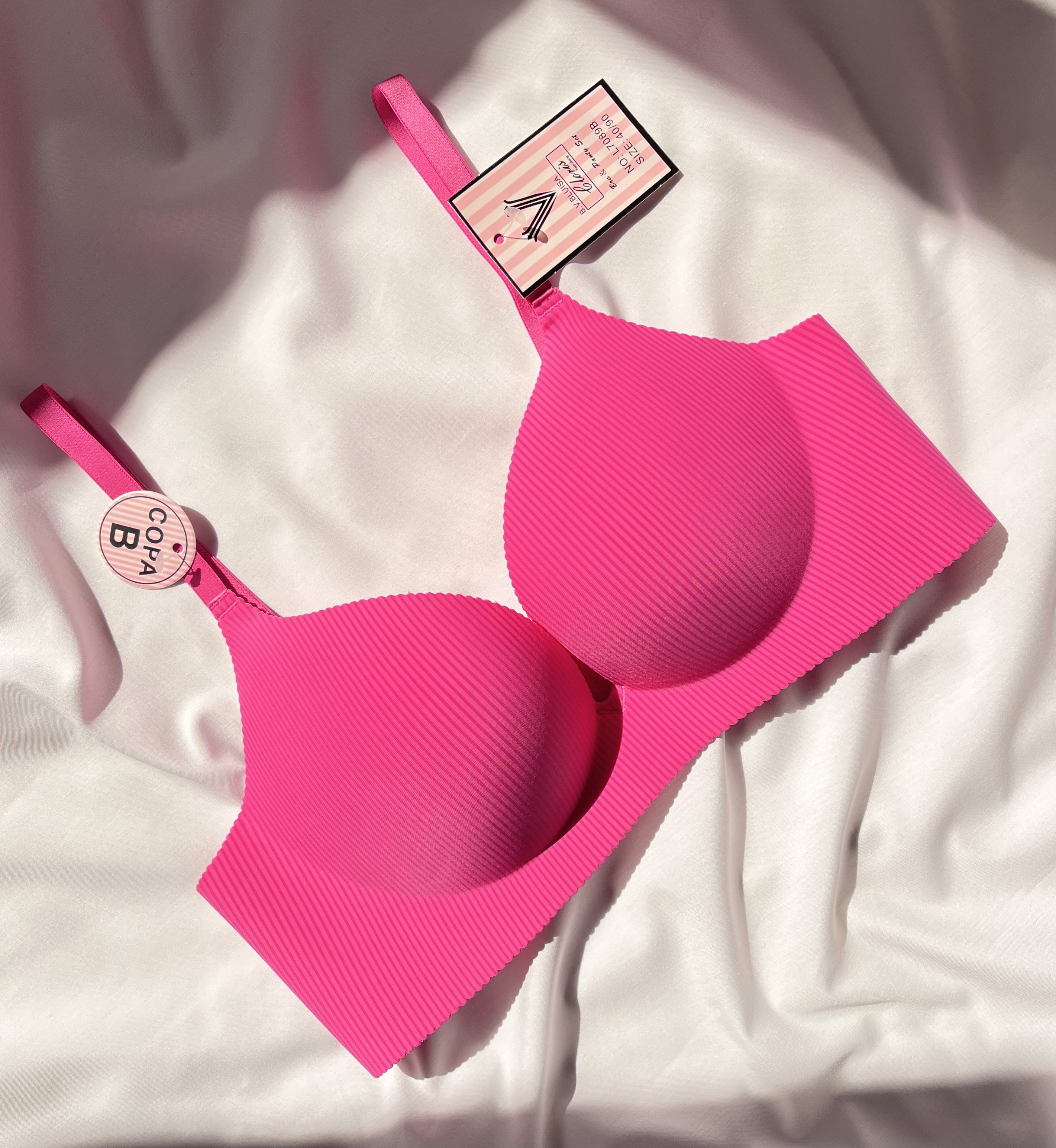 سوتین لیزری مناسب یقه های هفتی