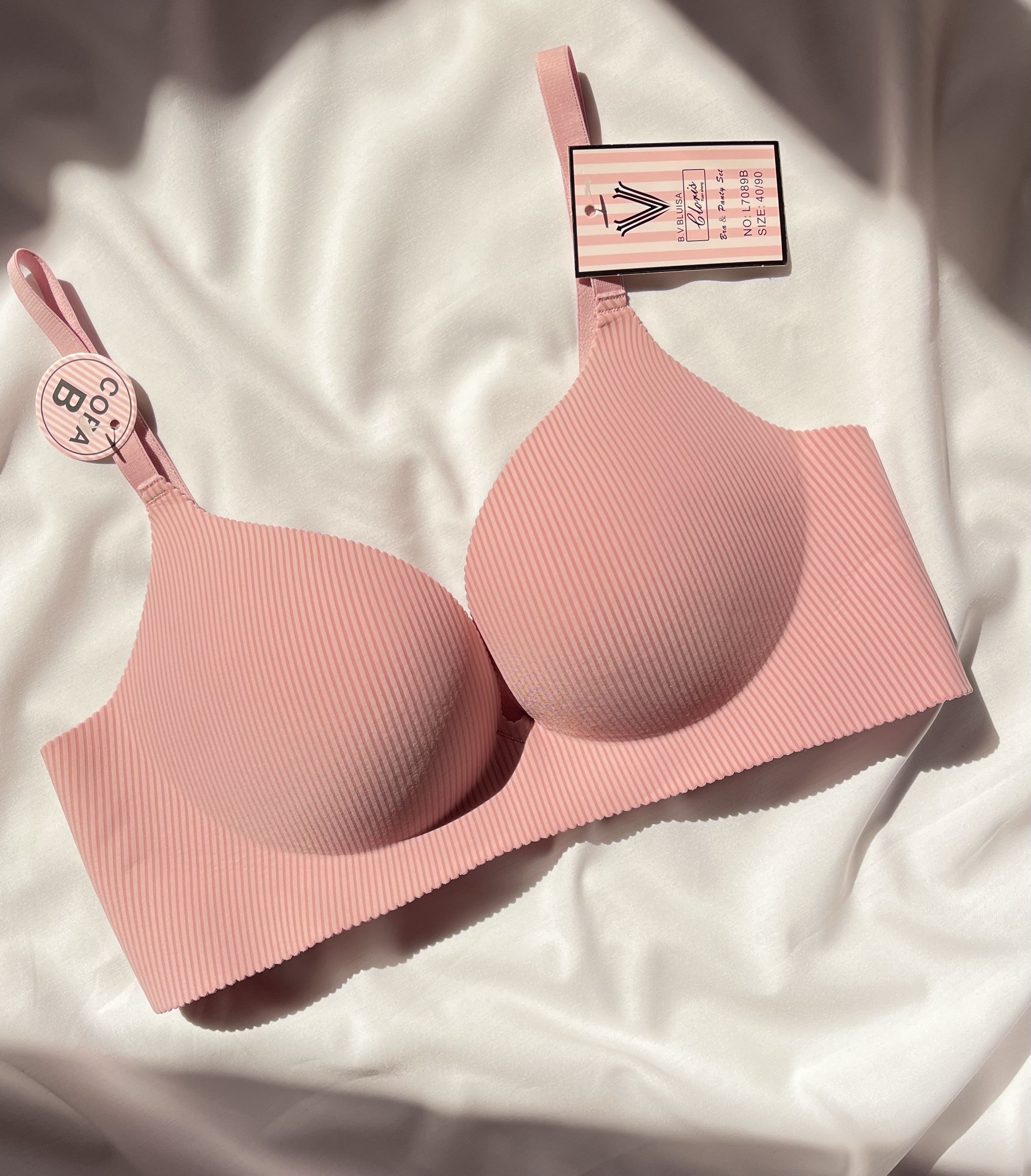 سوتین لیزری رنگ پاستلی