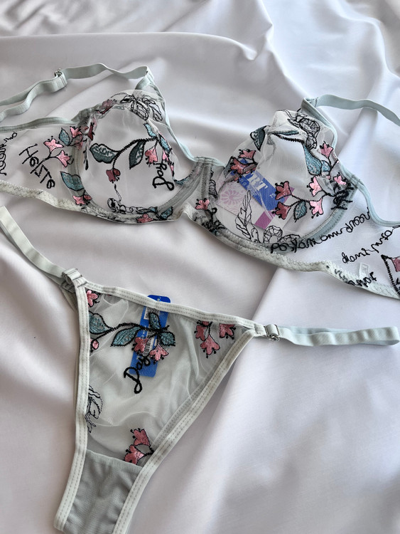 لباس زیر زنانه و دخترانه گلدوزی شده TRT