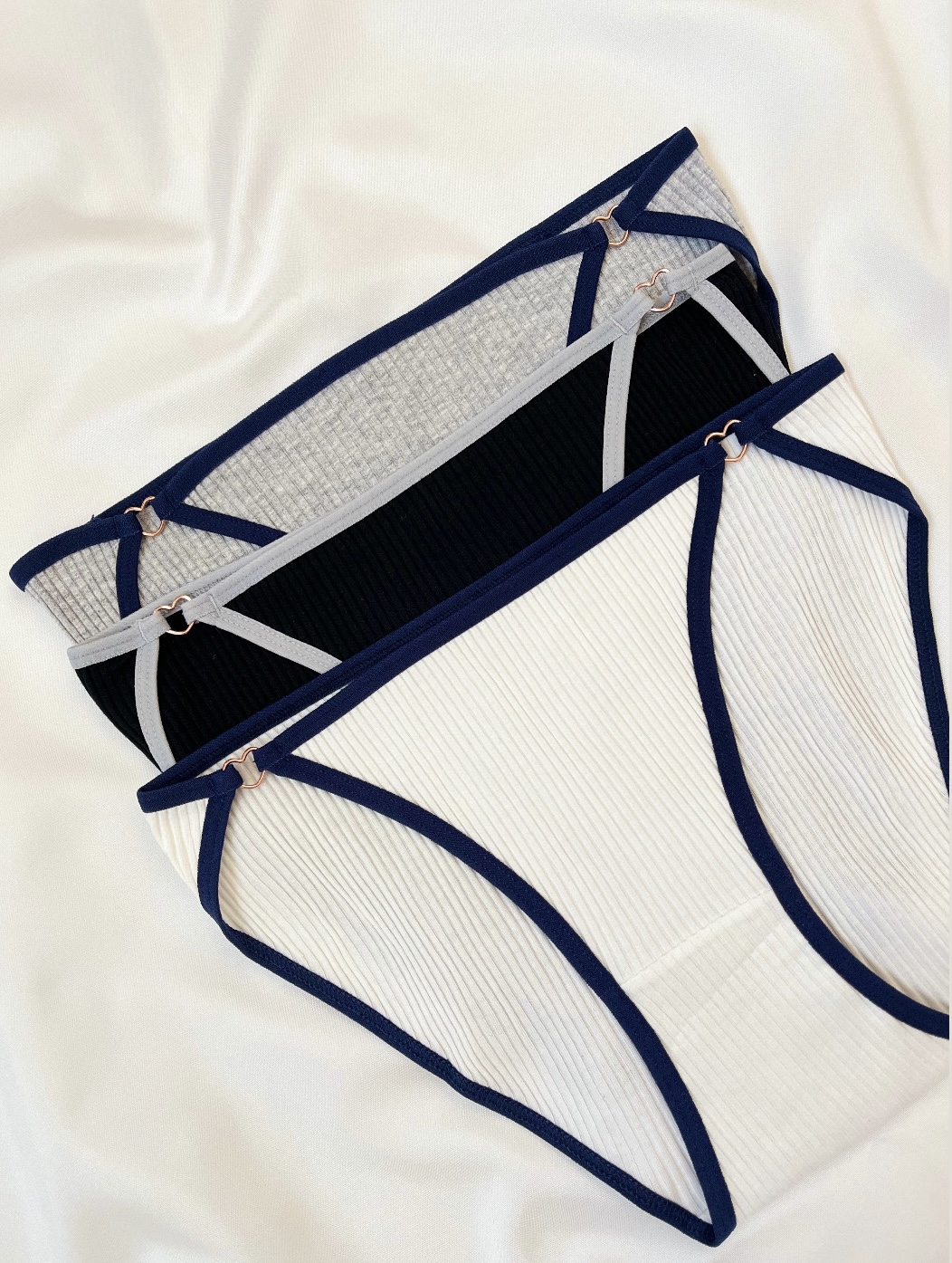 شورت زنانه و دخترانه