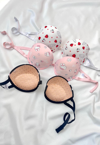 سوتین دخترانه و زنانه