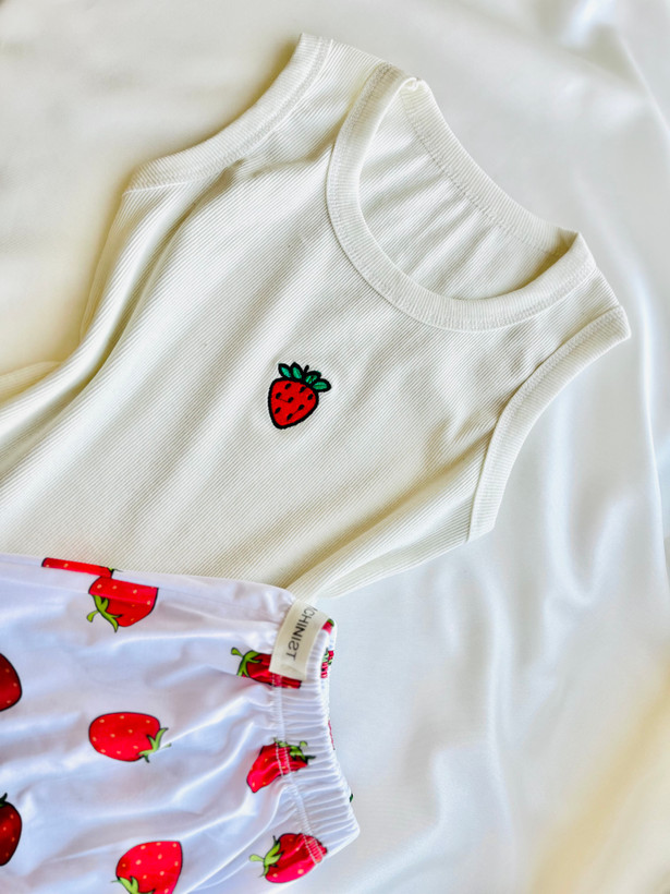 تاپ شورتک توت فرنگی 🍓